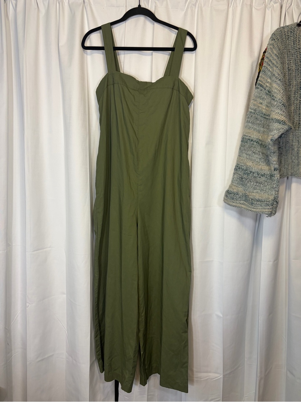 NWT Uniqulo U Linen Blend Jumpsuit in Olive Green. Size Large. Retail $60 - Picture 4 of 13